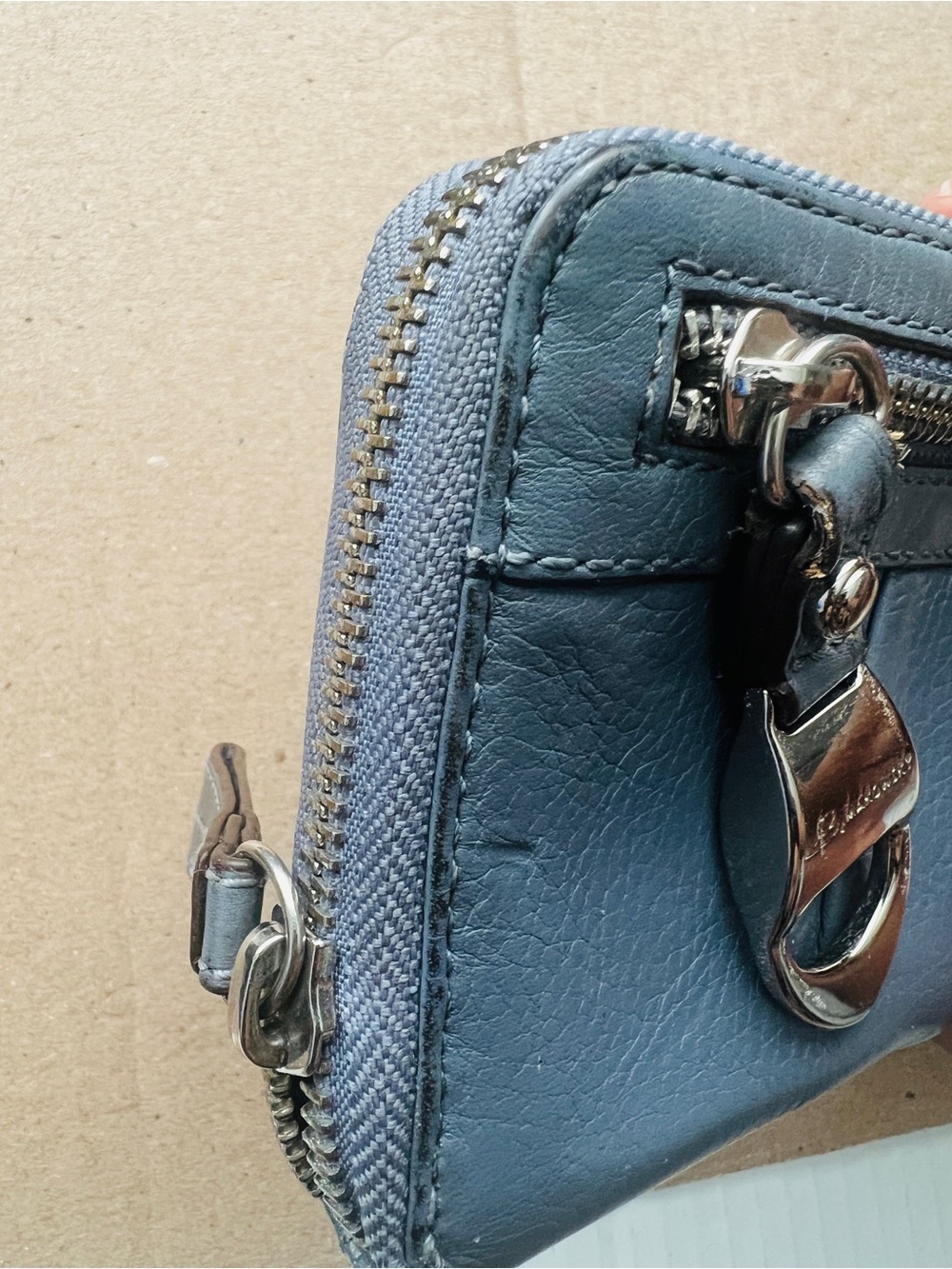 B. Makowsky Blue Leather Zip Around Wallet Silver Hardware Classic Organizer - Picture 5 of 11